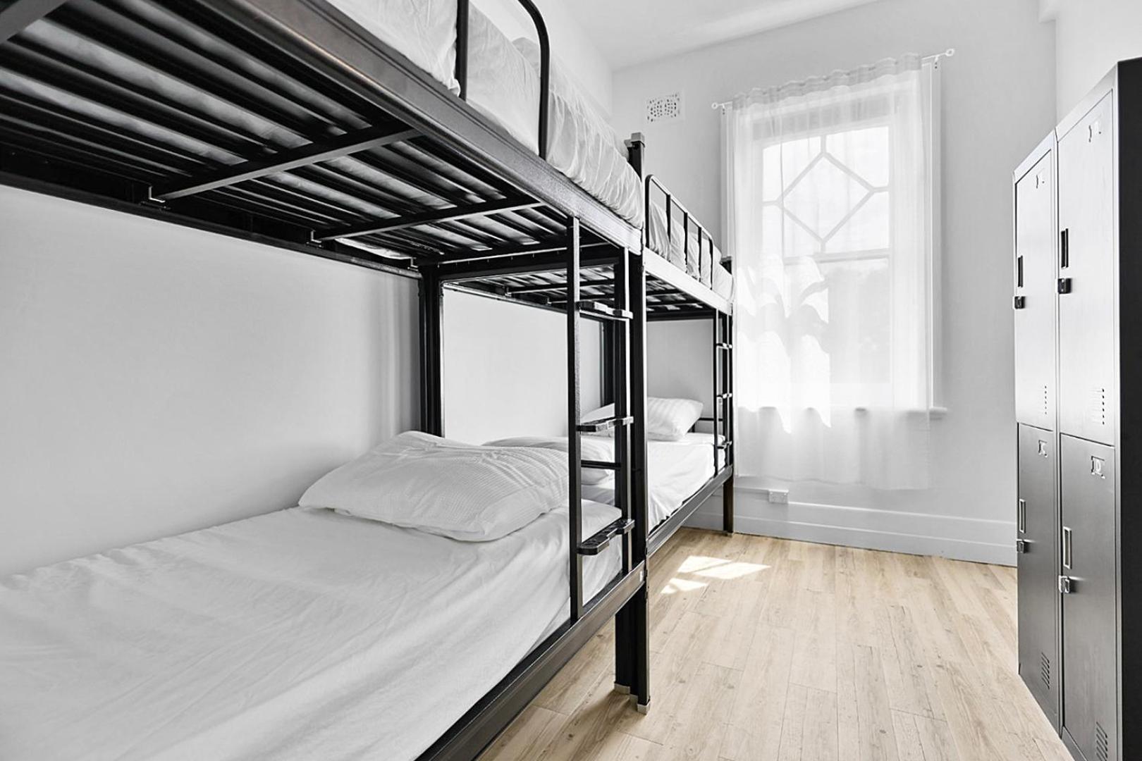 Pad Hostel *
